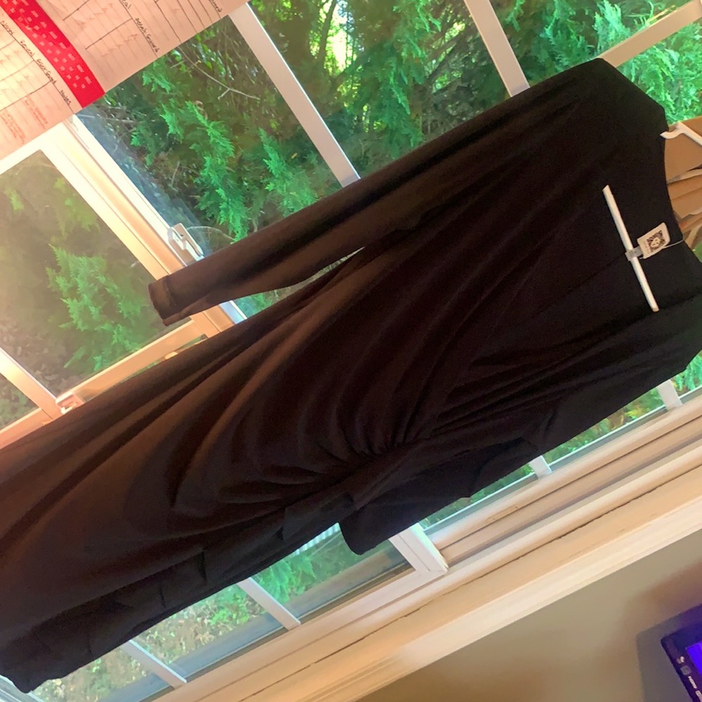 Anne Klein dress- size 8-never worn; new w/ tags!